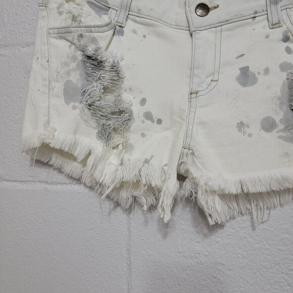 Sivy Destroyed Jean Shorts 32 - Picture 6 of 8